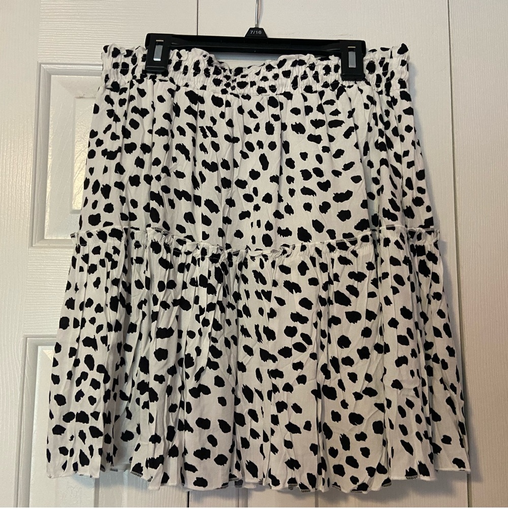 Women’s polka dot skirt size M